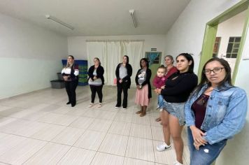 Foto - Dia das mães para as mães da Creche