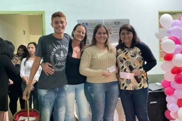 Foto - Dia das mães para as mães da Creche