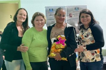 Foto - Dia das mães para as mães da Creche