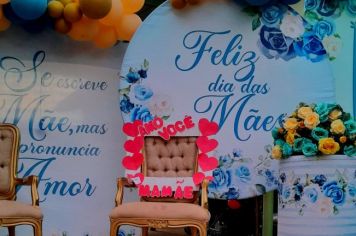 Foto - Homenagiando todas as mamães pelo o 