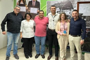 Prefeito e Secretario da Educação receberam e dão boas vindas ao novo dirigente de ensino de Ourinhos