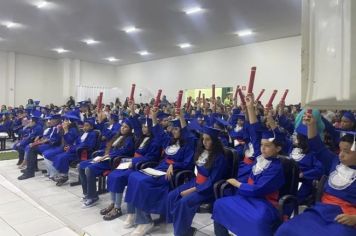 Colação de grau do ensino infantil e fundamental.