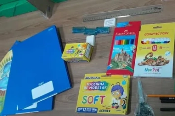 Entrega de Materiais Escolares na Rede Municipal