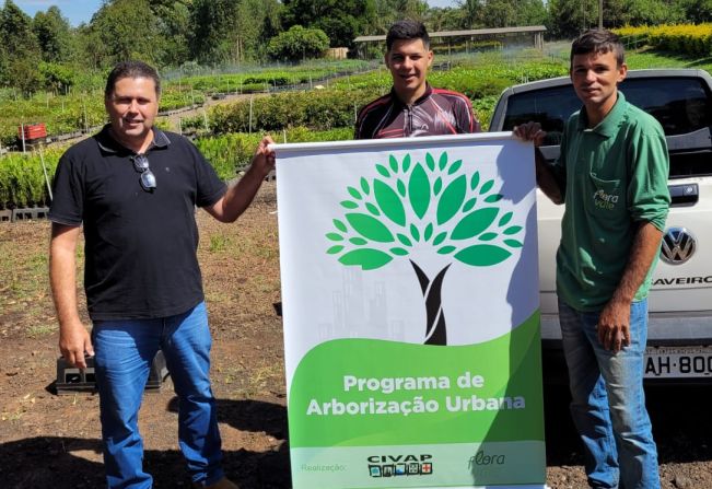 PARCERIA DE ARBORIZAÇÃO URBANA ENTRE A PREFEITURA MUNICIPAL DE CAMPOS NOVOS PAULISTA E O CIVAP.