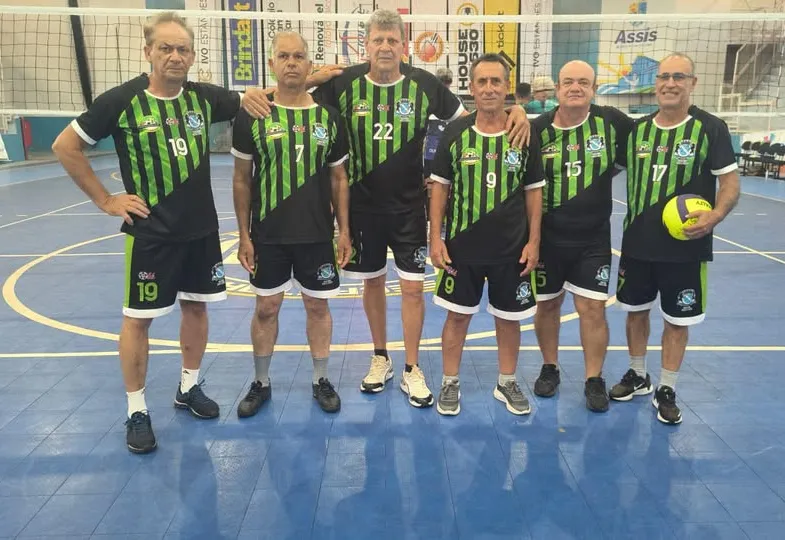 Vôlei Masculino Adaptado brilha em competição regional!