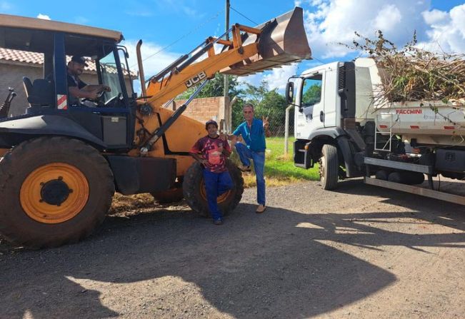 Limpeza das Ruas e Avenidas da cidade de Campos Novos Paulista 